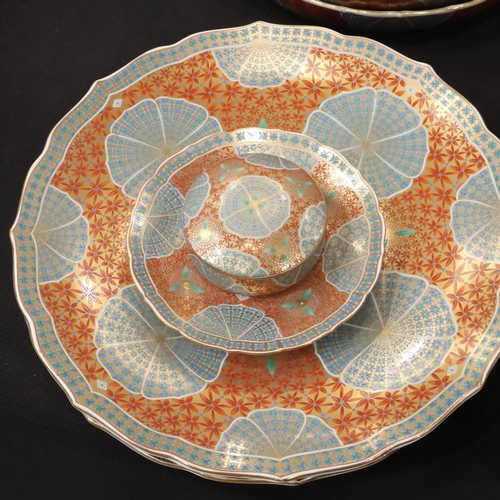 128 - Extensive Maebata Kinsai Japanese dinner and tea service of sixty pieces in the Flower Crest pattern... 