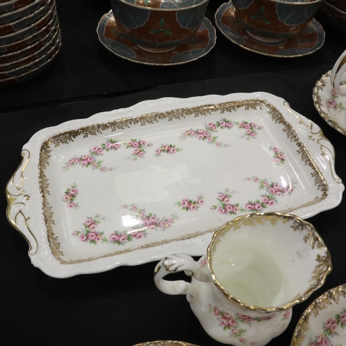 137 - Royal Albert tea service of seventeen pieces in the Dimity Rose pattern. Not available for in-house ... 