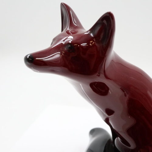 144 - Royal Doulton flambé sitting fox, no cracks or chips, H: 12 cm. UK P&P Group 2 (£24+VAT for the firs... 