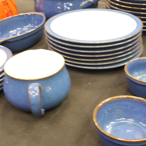 146 - Denby dinner service of thirty-two pieces in the Imperial Blue colourway with matching Denby placema... 