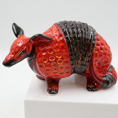 156 - Anita Harris armadillo, signed in gold, no cracks or chips, L: 23 cm. UK P&P Group 2 (£24+VAT for th... 