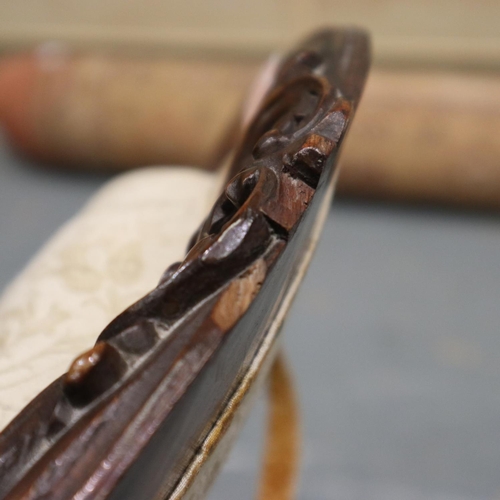 2050 - Victorian carved walnut upholstered parlour chair. Not available for in-house P&P