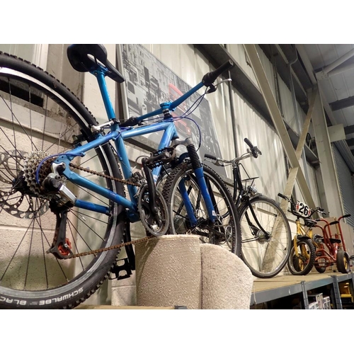 Lot 1002      