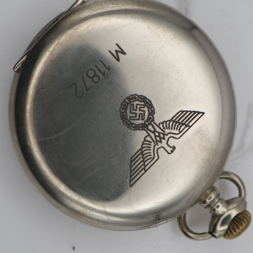 2026 - WWII German Kriegsmarine Deck Watch, crown winding and in protective outer-case, working at lotting.... 