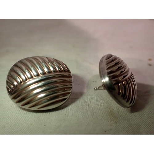 1105 - Ladies silver large Woolmark earrings. UK P&P Group 0 (£7+VAT for the first lot and £1+VAT for subse... 