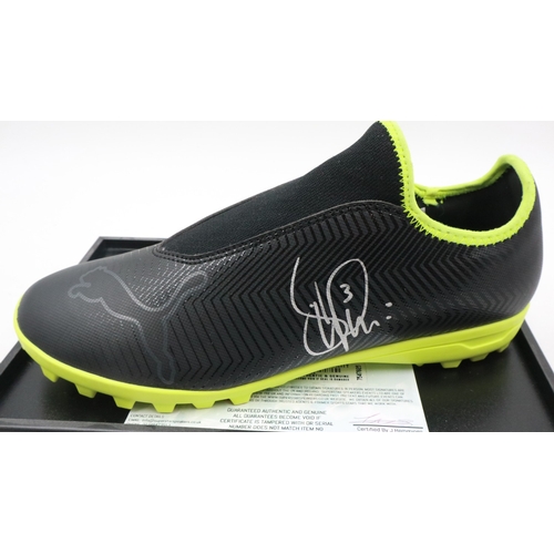 2013 - Dennis Irwin signed Puma boot with Aftal signed CoA. UK P&P Group 2 (£24+VAT for the first lot and £... 