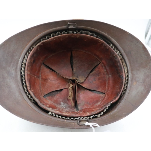 2049 - WWI French MLE 1915 Artillery Adriane Helmet with original liner. UK P&P Group 2 (£24+VAT for the fi... 