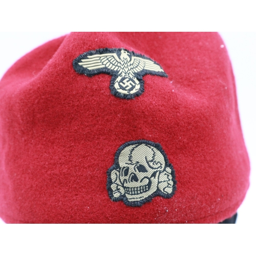 2066 - WWII period red fez badged to the 13th Waffen-SS Mountain Division Handschar. UK P&P Group 1 (£18+VA... 