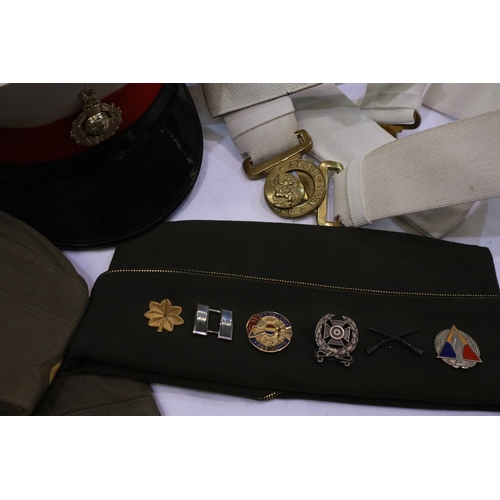 2071 - Mixed world military hats (USSR and US) and parade belts. UK P&P Group 3 (£35+VAT for the first lot ... 