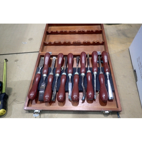 1593 - Twelve piece Clarke carving chisel set. Not available for in-house P&P