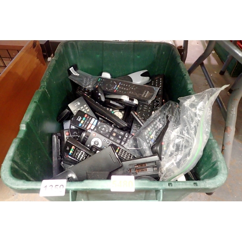 1359 - Large amount of mixed remote controllers. Not available for in-house P&P