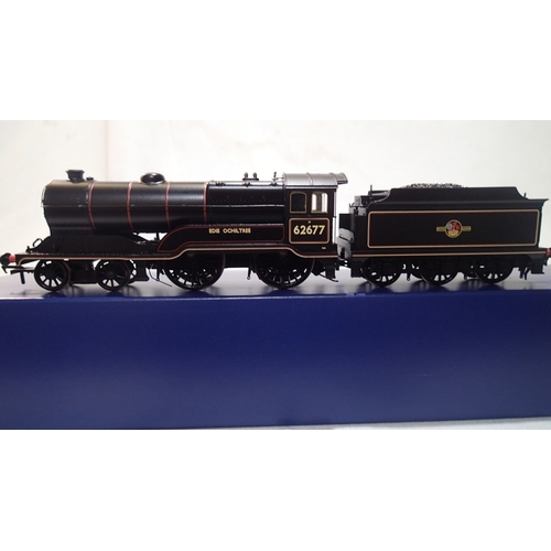 2320 - Bachmann 31-136DC, class D11, 'Edie Ochiltree', 62677, Black, late crest, excellent condition, boxed... 