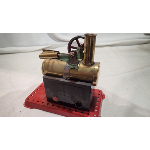 2352 - Mamod minor steam engine, spirit fired, unboxed, appears good condition. UK P&P Group 2 (£24+VAT for... 