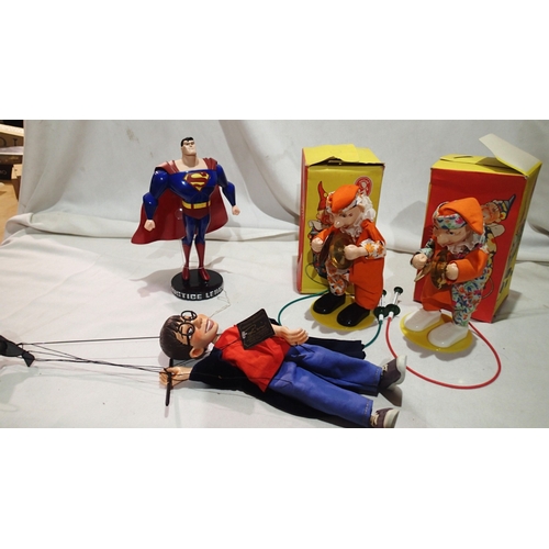 2353 - Fusion toys battery operated flying Superman, plus Harry Potter puppet, also 2x air operated clowns ... 