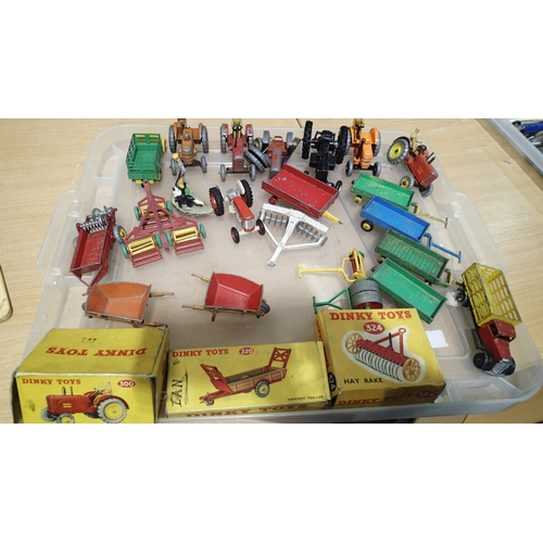 2371 - Selection of farming related vehicles, Dinky, Britain's etc, mostly for refurbishment. UK P&P Group ... 