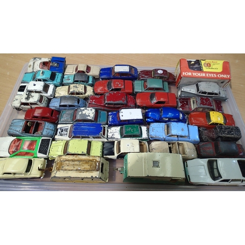 2379 - Approximately 35x Dinky and Corgi toys, Playworn vehicles, suitable for refurbishment. UK P&P Group ... 