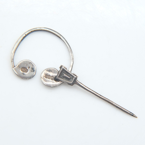 114 - Hallmarked silver Robert Allison Celtic brooch, L: 40 mm, 5g. UK P&P Group 0 (£7+VAT for the first l... 