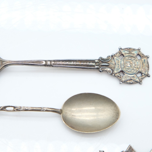 142 - Three silver teaspoons with decorated handles, 32g combined. UK P&P Group 1 (£18+VAT for the first l... 