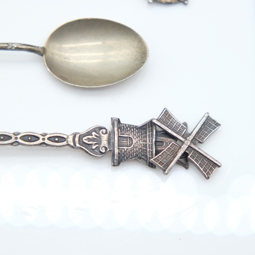 142 - Three silver teaspoons with decorated handles, 32g combined. UK P&P Group 1 (£18+VAT for the first l... 
