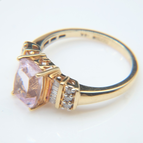 69 - 18ct gold pink kunzite and diamond set cluster ring, size O/P, 4.6g. UK P&P Group 0 (£7+VAT for the ... 