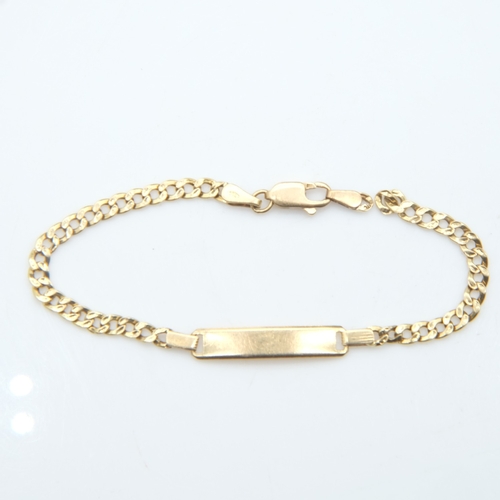 98 - 18ct gold identity bracelet, uninscribed, one link damaged, L: 18 cm, 3.9g. UK P&P Group 0 (£7+VAT f... 