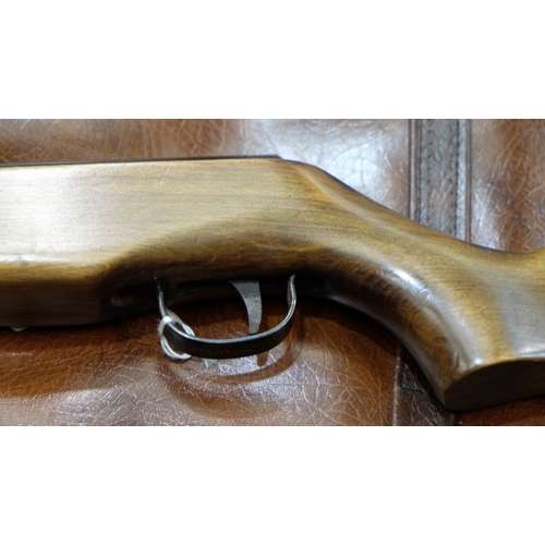 171 - Webley Hawk .22 beach stock air rifle. Not available for in-house P&P
