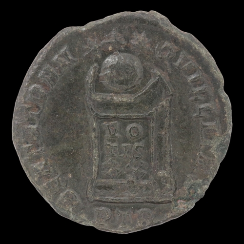 2132 - 330AD Roman AE3 with standing altar minted in Trier. Grade gVF. UK P&P Group 0 (£7+VAT for the first... 