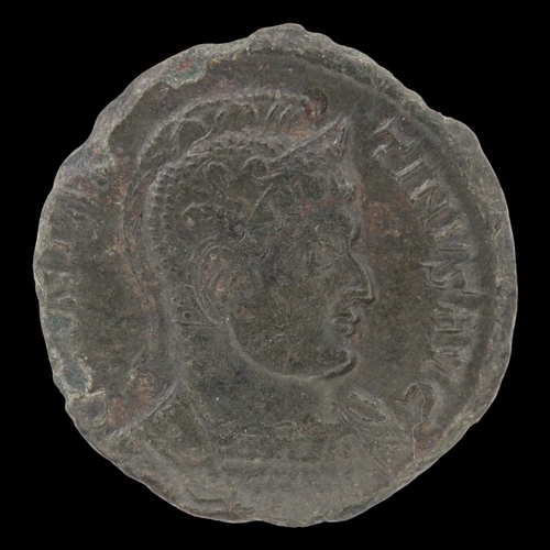 2132 - 330AD Roman AE3 with standing altar minted in Trier. Grade gVF. UK P&P Group 0 (£7+VAT for the first... 
