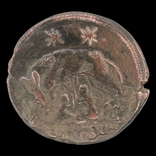 2137 - 330AD Roman bronze, she wolf with sucking twins. Grade aVF. UK P&P Group 0 (£7+VAT for the first lot... 
