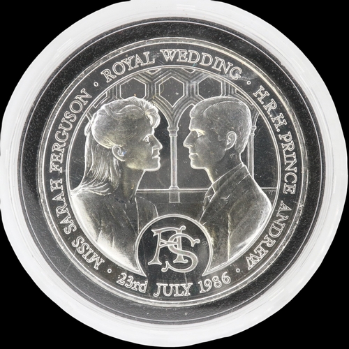 2147 - 1986 hallmarked silver wedding medallion 37g Fergie and Andrew. Grade UNC. UK P&P Group 0 (£7+VAT fo... 