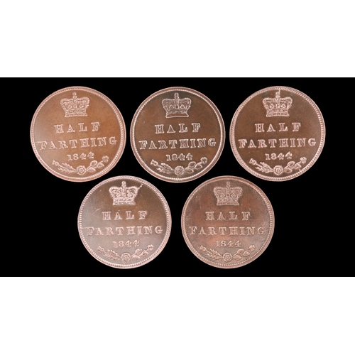 2177 - Five high grade half farthings of queen Victoria. UK P&P Group 0 (£7+VAT for the first lot and £1+VA... 