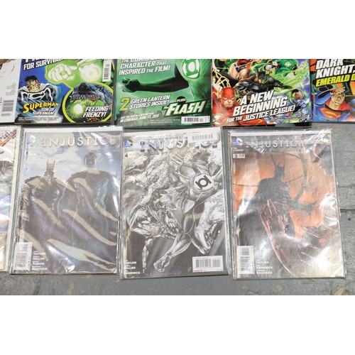 1389 - American Entertainment #1 copy of the Tenth comic signed by artist Tony Daniel with CoA, and a colle... 