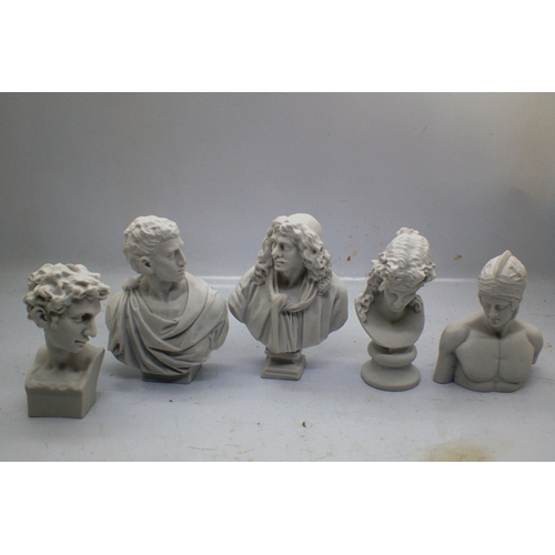 1060 - Five historical figurine busts largest H:75mm .UK P&P Group 1 (£18+VAT for the first lot and £2+VAT ... 