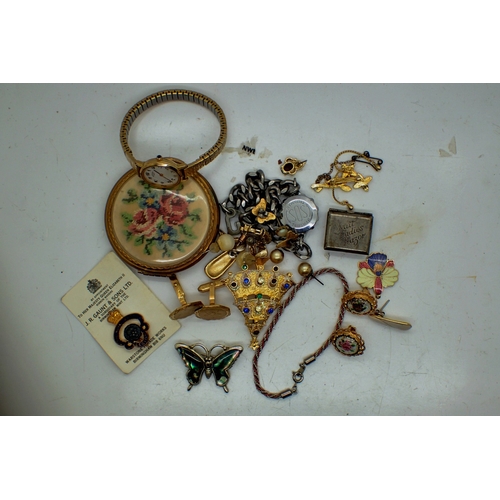 1070 - Mixed jewellery, a Rotary ladies wristwatch and a Myatt ladies razor. Not available for in-house P&P