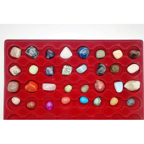 1085 - Quantity of mixed polished stones and eggs .UK P&P Group 1 (£18+VAT for the first lot and £2+VAT for... 