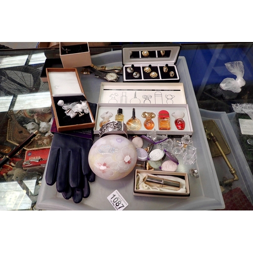 1087 - Mix of costume jewellery, an alabaster jewellery box, and a collection of small perfumes. Not availa... 