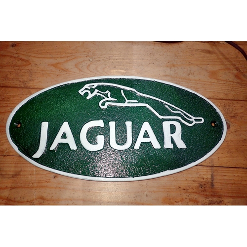 1366 - Cast iron Jaguar wall plaque, L: 40 cm. UK P&P Group 1 (£18+VAT for the first lot and £2+VAT for sub... 