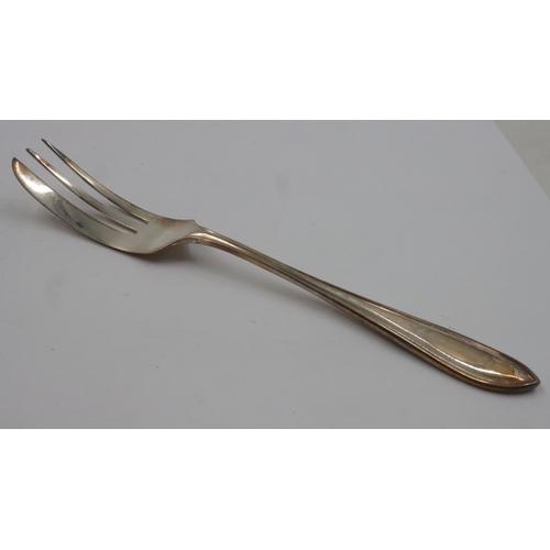 61 - Six hallmarked silver cake forks, in fitted case, 119g forks combined. UK P&P Group 2 (£24+VAT for t... 