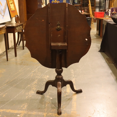 2059 - Edwardian mahogany tilting wine table supported by cabriole legs with pad feet, table top D: 79 cm, ... 