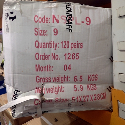 Lot 648       
