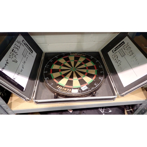 Lot 1055      
