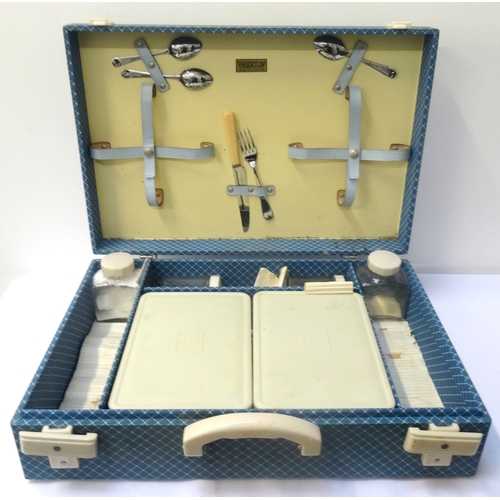 237 - 1960s 'BREXTON' PART PICNIC SET 
in fitted case, and a period Goblin Teasmade - RE-OFFERED IN TIMED ... 