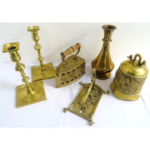 282 - MIXED COLLECTION OF BRASSWARE
including a preserve pan, chamber sticks, dragon embossed coat hook, d... 