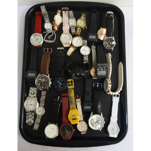 83 - SELECTION OF LADIES AND GENTLEMEN'S WRISTWATCHES
including Guess, DKNY, Olivia Burton, Casio, Lorus,... 