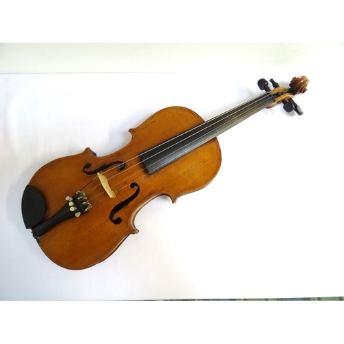 245 - VINTAGE VIOLIN
full size with two piece back  - RE-OFFERED TIMED AUCTION