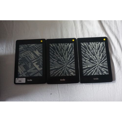 286 - THREE KINDLE PAPERWHITE 2 (2013) WIFI DEVICES
comprising: one KINDLE PAPERWHITE 2 (2013) WIFI, seria... 