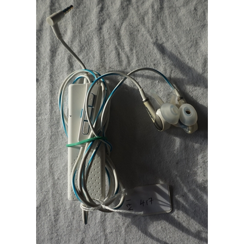 417 - BOSE QUIETCOMFORT 20 IN-EAR ACOUSTIC NOISE CANCELLING EARPHONES.