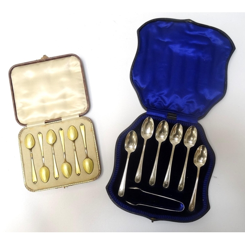 186 - SET OF EDWARD VII SILVER TEA SPOONS
and a pair of sugar nips, cased, by John Deakin & Sons, Sheffiel... 