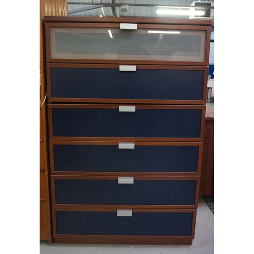 516 - MAHOGANY EFFECT CHEST OF DRAWERS
with six roll out drawers, five painted blue and one glass with alu... 