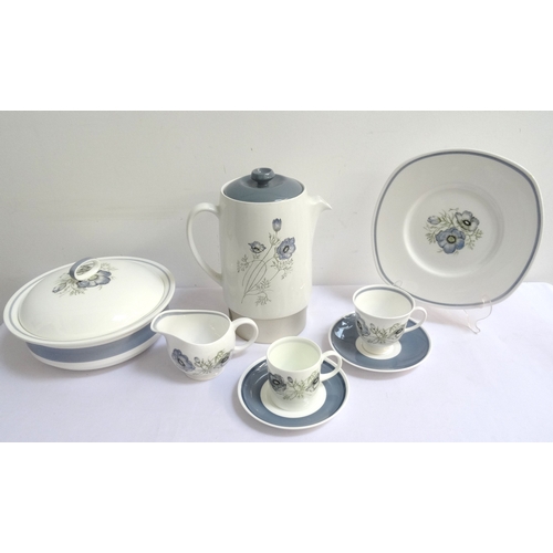 212 - LARGE SUSIE COOPER/WEDGWOOD 'GLEN MIST' TEA/DINNER SERVICE
includes kettle, tea/coffee cups and sauc... 